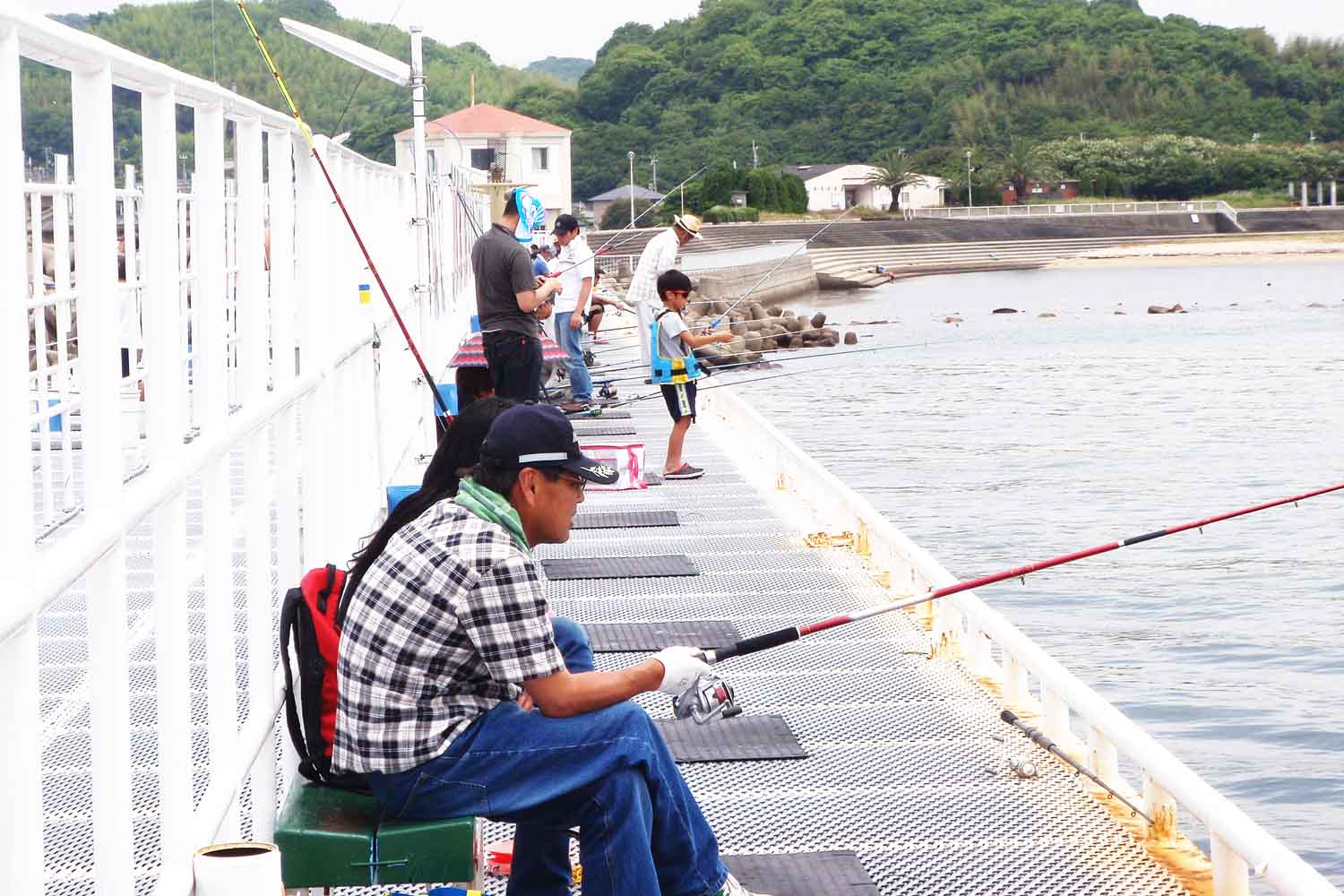めちゃ楽しい海釣り公園へgo 姫路市立遊漁センターの遊び方を紹介 関西のつりweb 釣りの総合情報メディアmeme