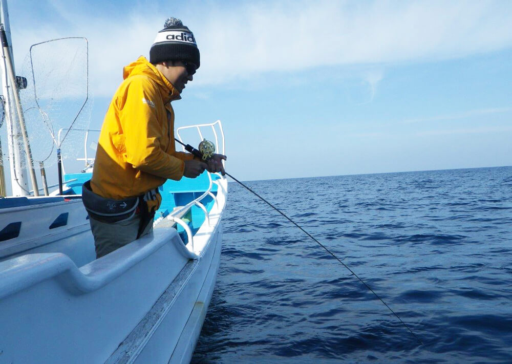 アラ狙いの中深海ジギング アクションを細分化して消去法で正解を導き出す Sw 釣り人のためのメディア